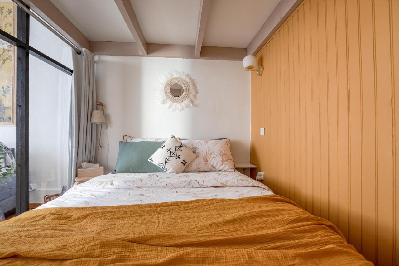1er Etage Pieton Place De La Pierre Apartment