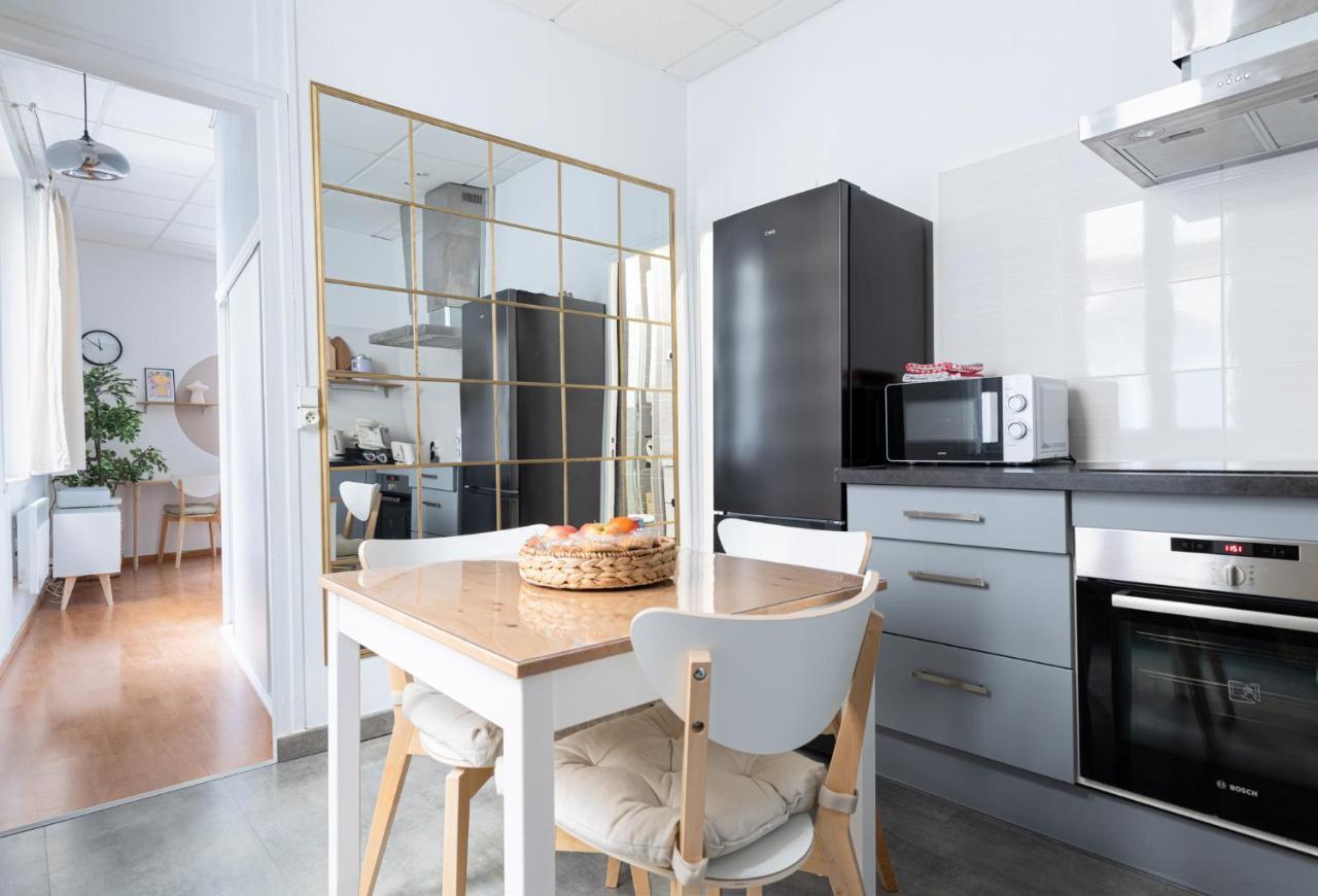 1er Etage Pieton Place De La Pierre